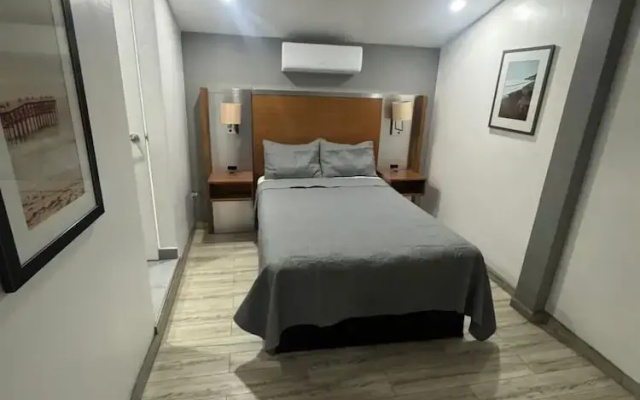 Hotel Colonial Inn