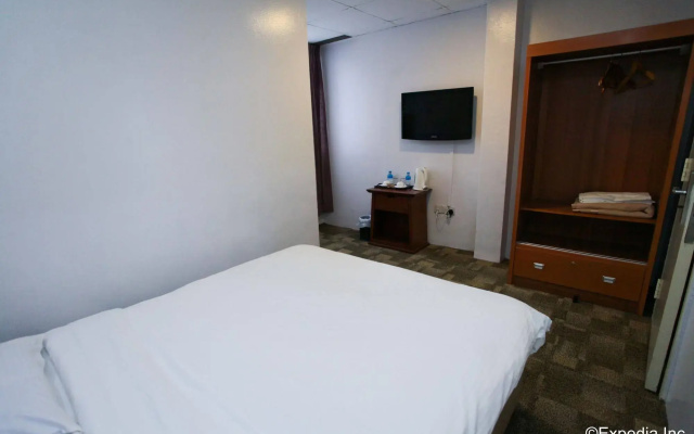A Hotel Farrer Park - Newly Renovated
