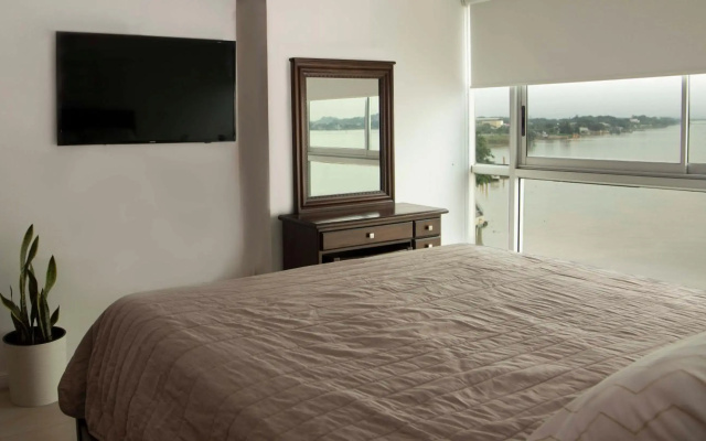 Departamento Riverfront 2, Puerto Santa Ana, Guayaquil