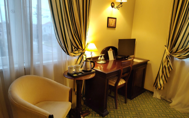 Koronna Hotel