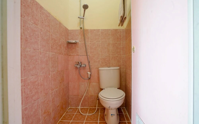 Triantama Kost Syariah by OYO Rooms