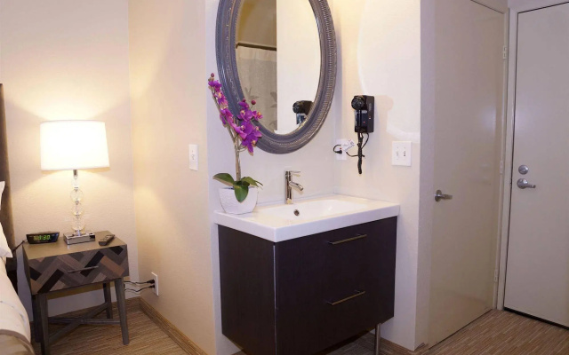 Urban Boutique Hotel