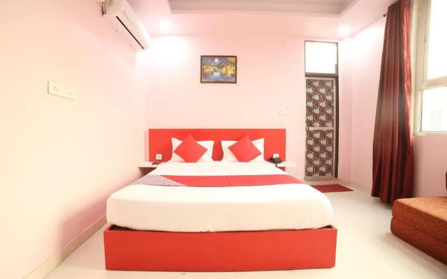 OYO 24220 Hotel Bohra International