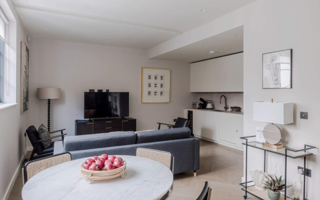Parkside House - Regent's Park - by Frankie