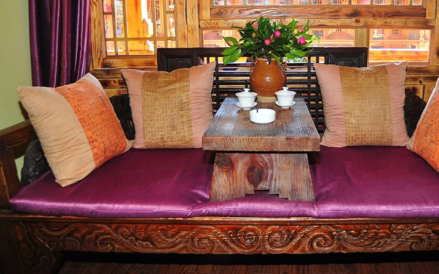 Bamboo Inn