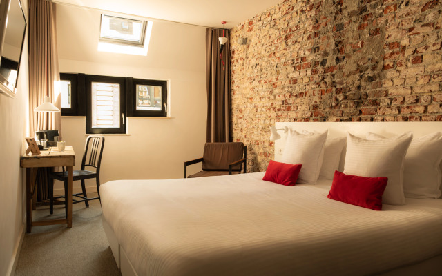 9Hotel Central
