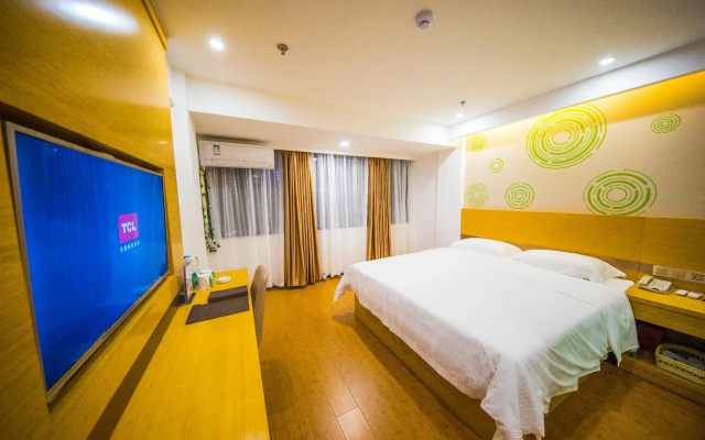 GreenTree Inn Chuzhou Langya Mountain Scenic Area Xijian Road Business Hotel