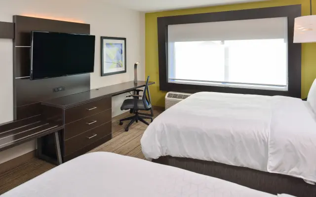 Holiday Inn Express & Suites Olathe West by IHG