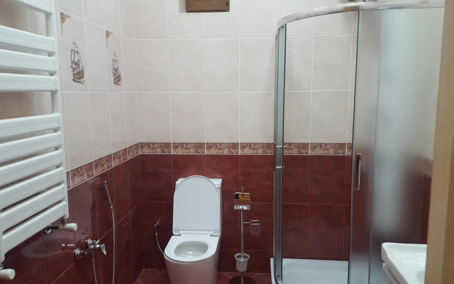 Charming 2 Bedroom Apartment near the City's Biggest Mall