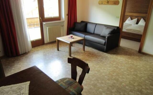 Отель Aparthotel Garni Haus Hubertus Горнолыжный курорт Ортлер комната для гостей