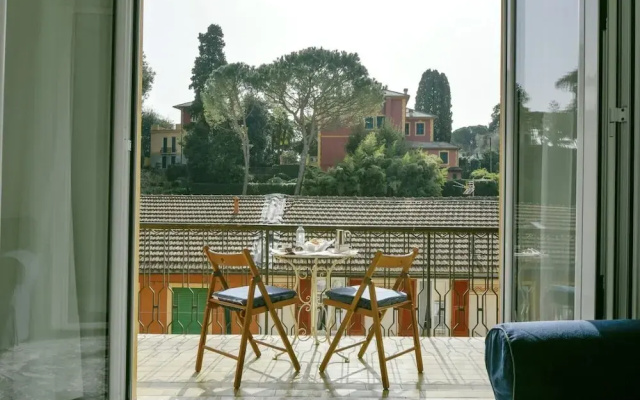 Una finestra su Villa Durazzo