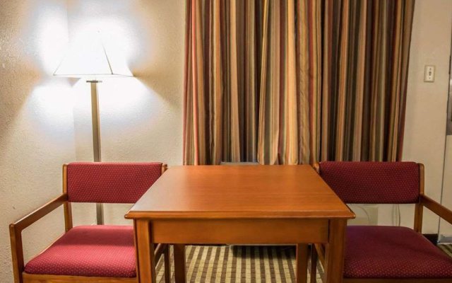 Econo Lodge