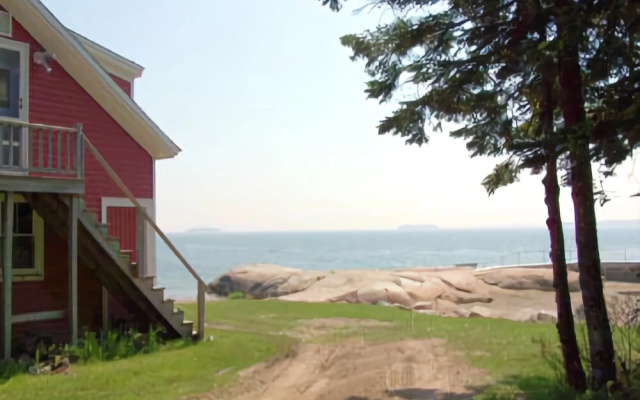 Boathouse - One Bedroom Apartment