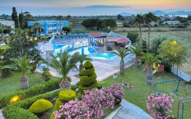Corali Hotel & Apartments