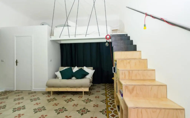 Boat Design Studio Apartment