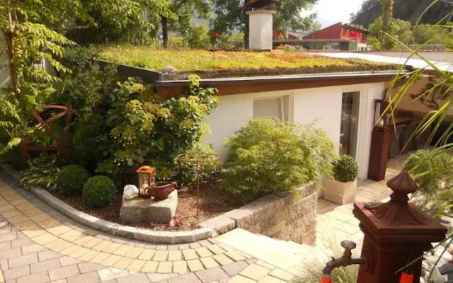 Haus Garten Lutz
