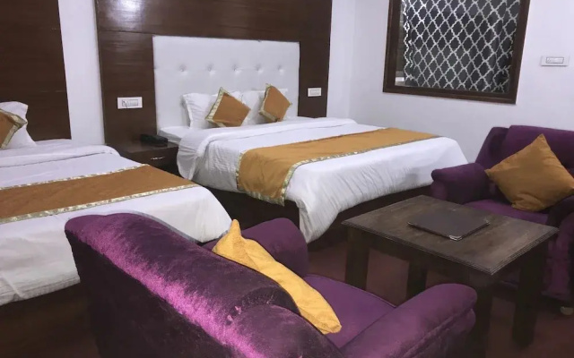 Apple Crescent Resorts