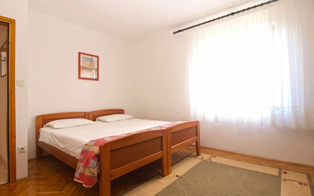 Apartment 1644
