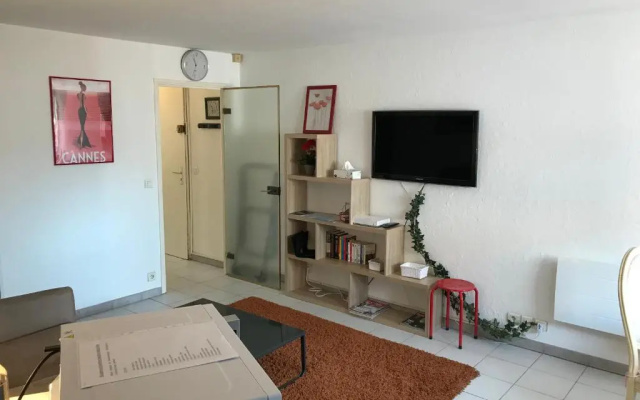 Appartement CANNES bord de mer