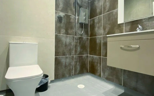 Mayfair Suite Sasco Apartments