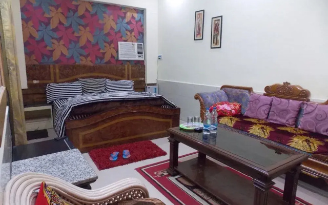 Hotel Roopam Dudhwa