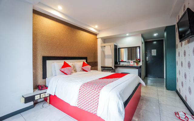 OYO 1318 Hotel Prince Boulevard