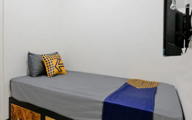 Spot on 1704 Roemah C9 Residence
