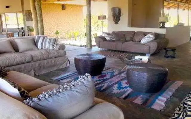 Tilodi Safari Lodge