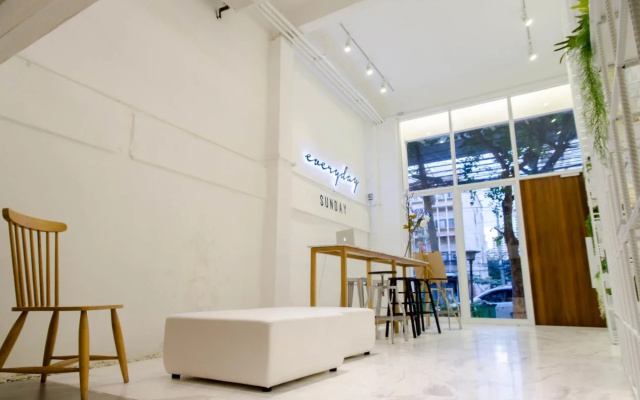 Everyday Sunday Social Hostel