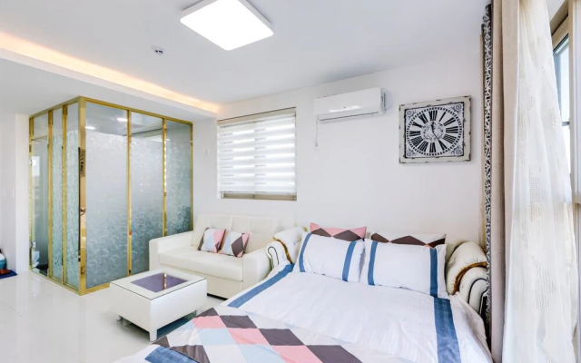 Gangneung Gyeongpo C&View Pension (Spa, Netflix Available)