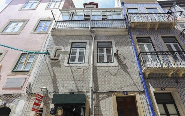 Отель Bairro Alto Cosy by Homing вид на фасад