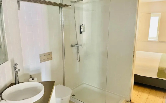 Taipas 7 in Oporto With 1 Bedrooms and 1 Bathrooms