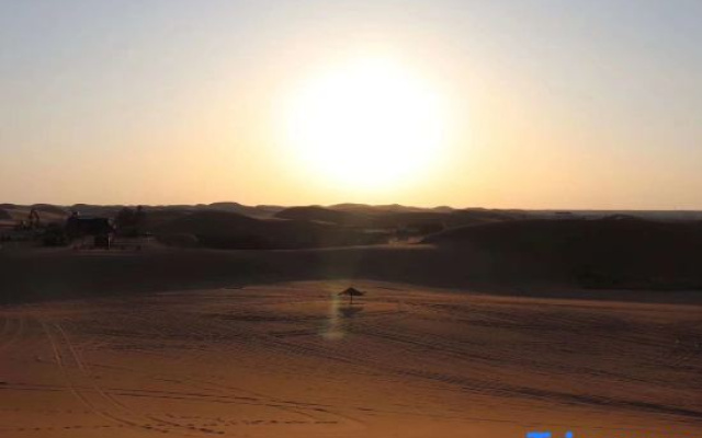 Stay overnight at the Desert Lakeside Camping Hotel