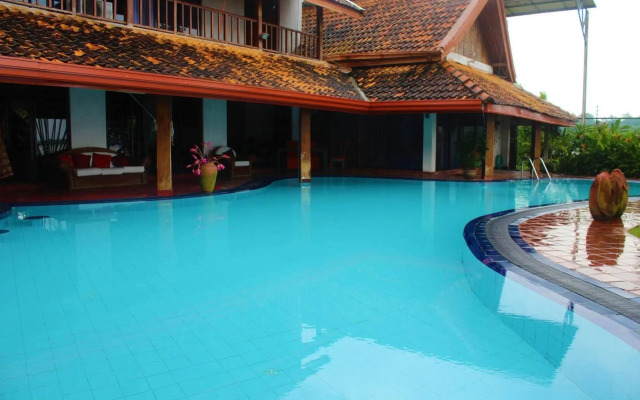 Blue Water Villa