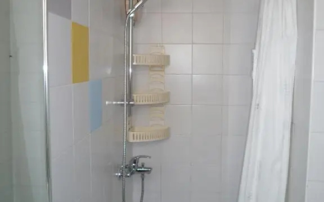 Double room with ensuite bathroom at Datacom building
