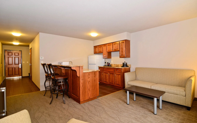 Astoria Hotel and Event Center