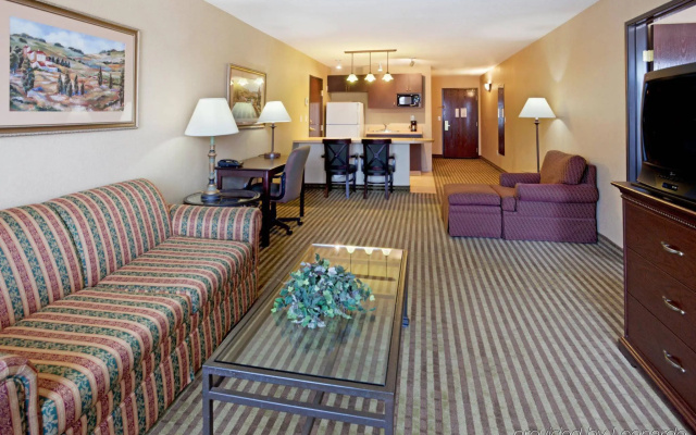 Holiday Inn Express Hotel & Suites Marina - State Beach Area by IHG