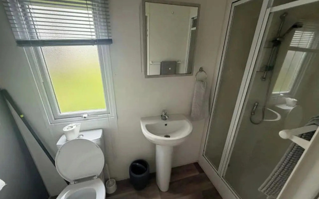 Delightful 2 Bedroom Caravan Manor Park Hunstanton