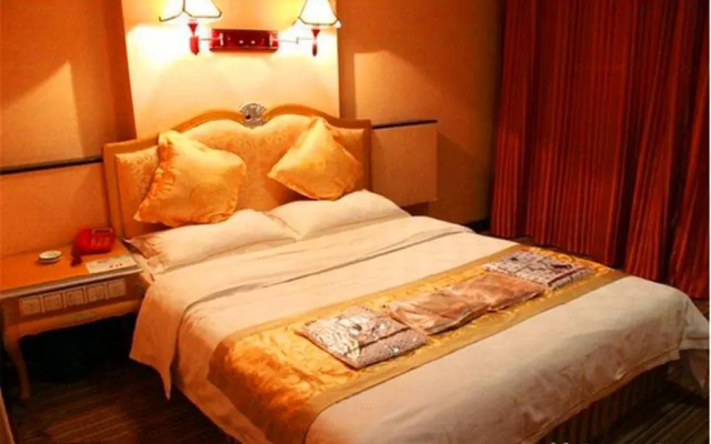 Yunshui Hotel (Taiyuan Huayu Baihua Valley Pingyang Road Branch)