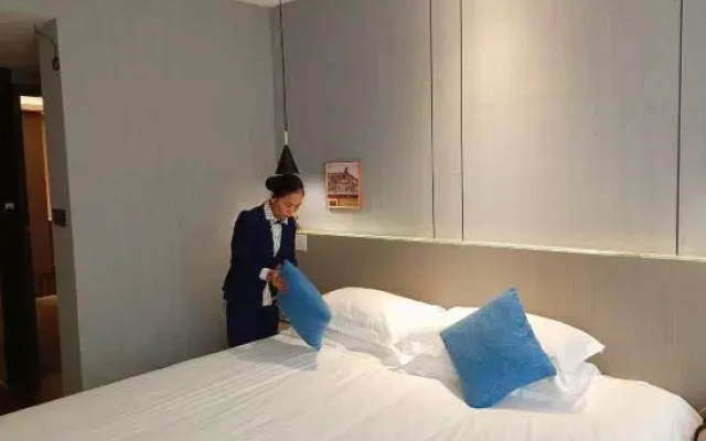 Huangting Hotel