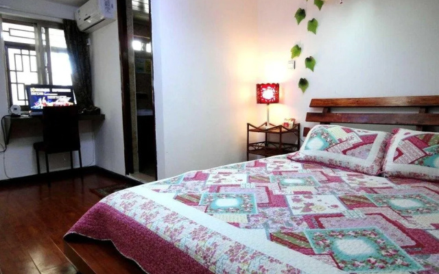 Dali Four Season Flower Inn