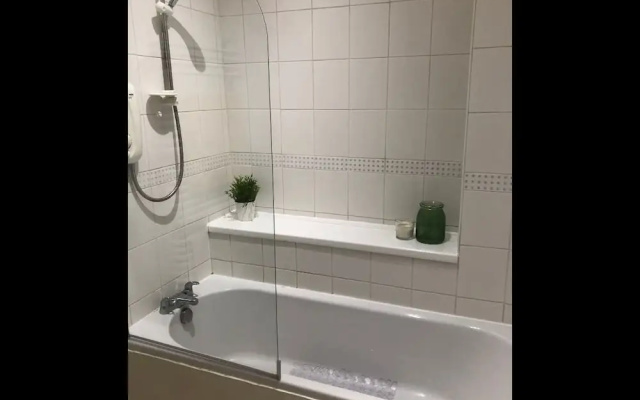 Beautiful Modern Hoole Ground Floor Apartment