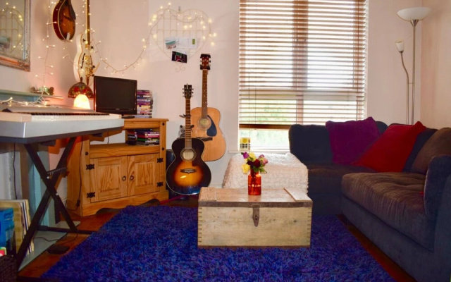 Bohemian 1 Bedroom Home in the City Centre