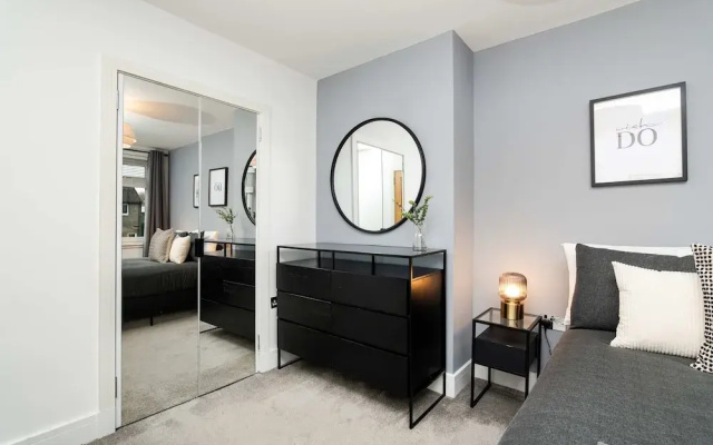 3 Bedroom House-free Parking