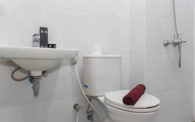 Warm and Cozy Studio Patraland Urbano Apartment