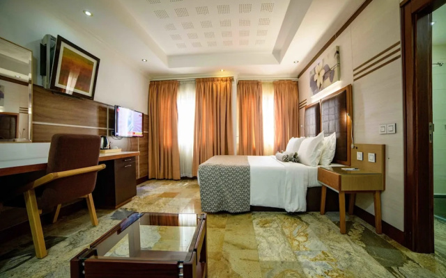Alphaplus Apartments