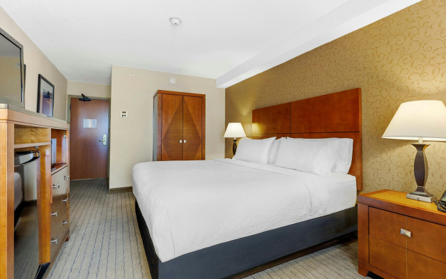 Sandman Hotel & Suites London Downtown