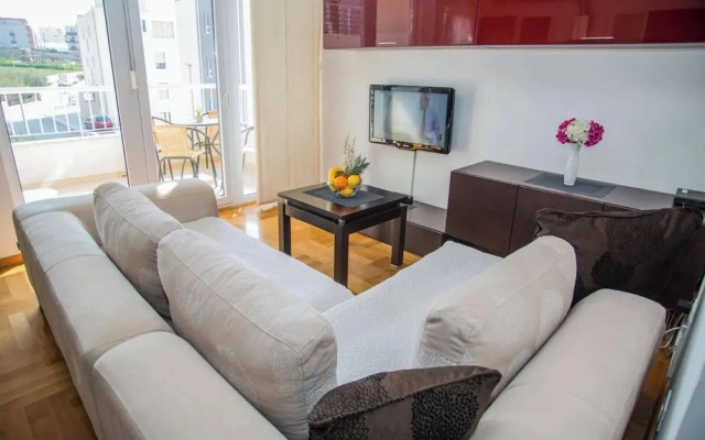 Olea, Two-Bedroom Duplex Suite, near Žnjan Beach