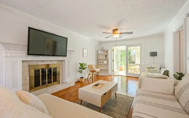 1223 Settlebench Ln NW Kennesaw