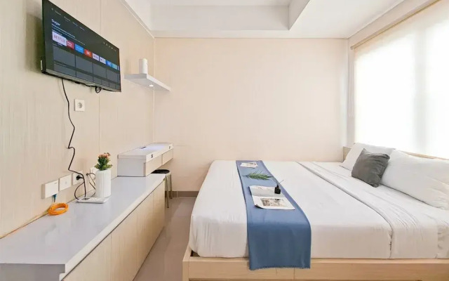 Comfy And Functional Studio At Apartment B Residence